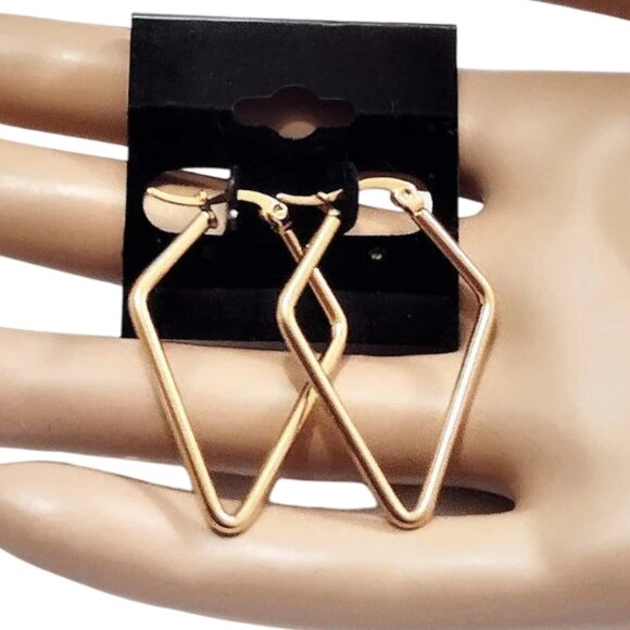 1 1/2 Inch 37mm Shield Shape Hoop Pierced Post Earrings Gold Tone - Picture 2 of 5